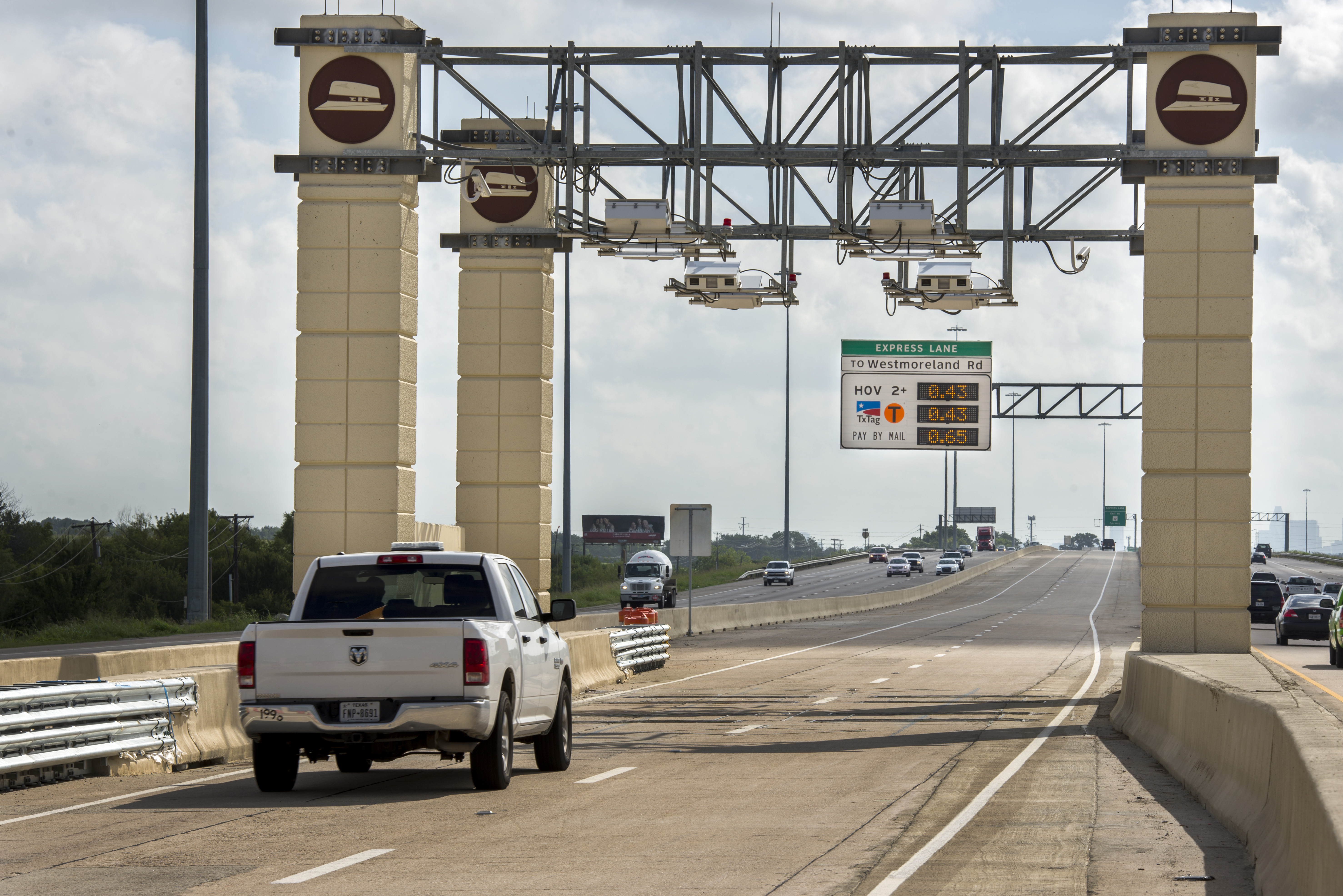 cameras provide ANPR for tolling Texan HOT Lane