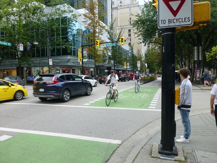 Vancouver biking (© David Arminas)