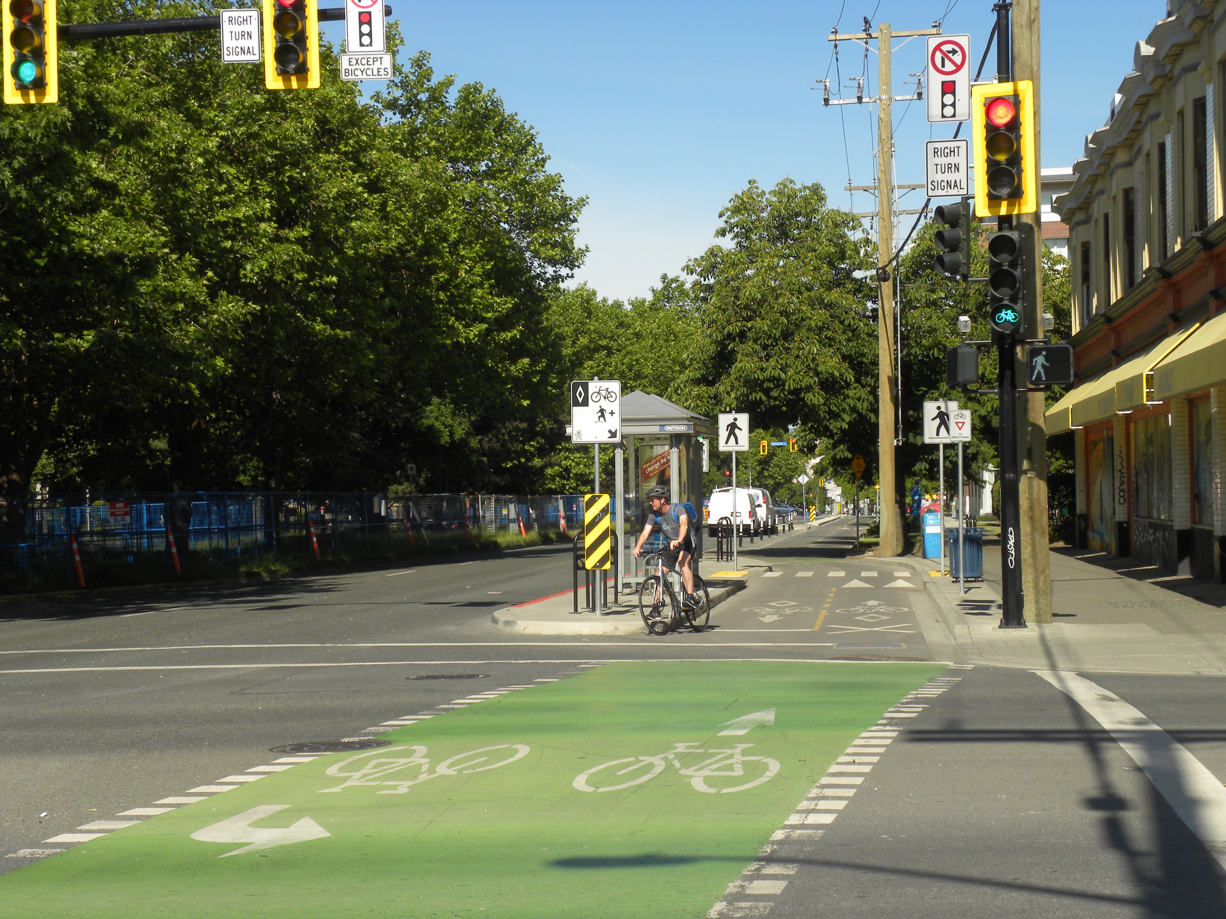 Government of Canada  pathways bike lanes trails pedestrian bridges