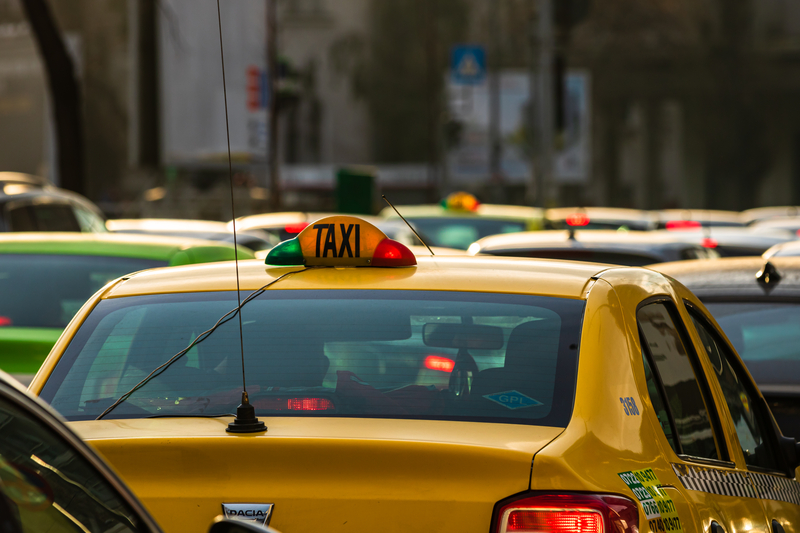 Transit Curb taxi rides New York City Chicago, Philadelphia Washington, DC mobility options 