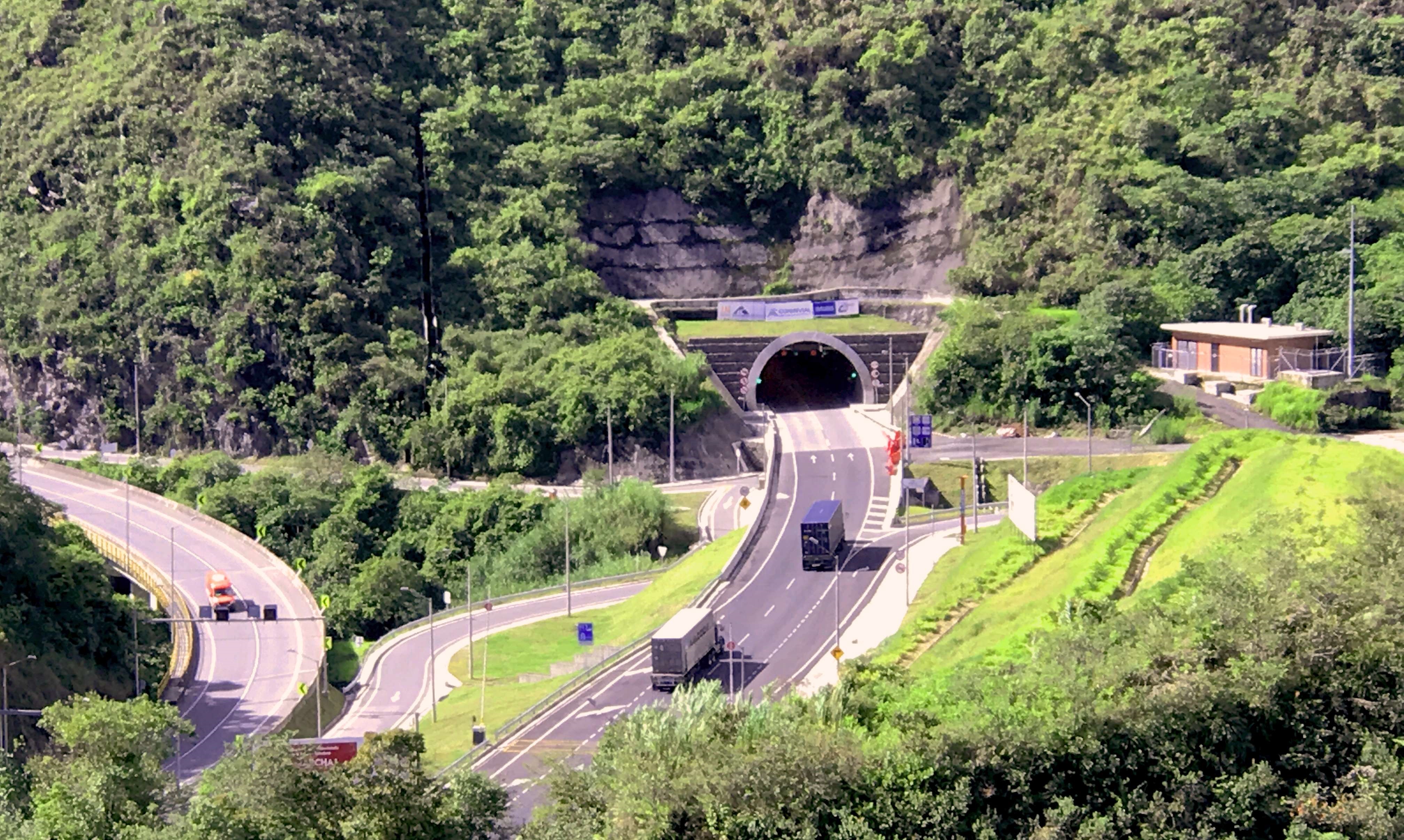 Tolling tunnels communications ITS Colombia safety (image: Indra)