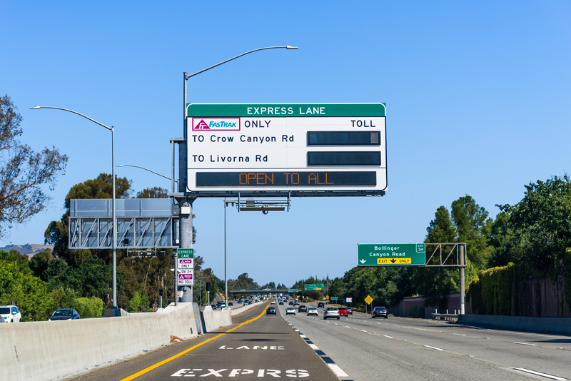 Verification high-occupancy lanes smartphone app Bay Area © Andreistanescu | Dreamstime.com