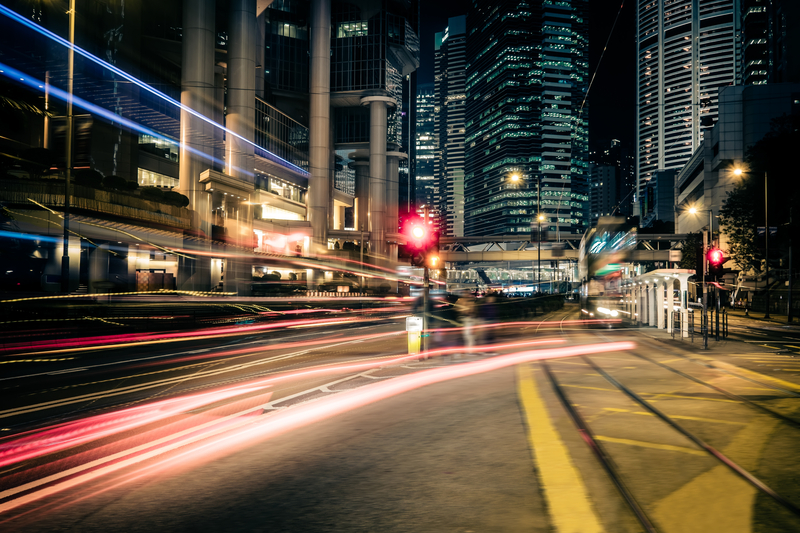 Intersection safety red light © Lakhesis | Dreamstime.com