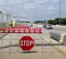 Texan hot lane Pivoted gatesclose off the ramp