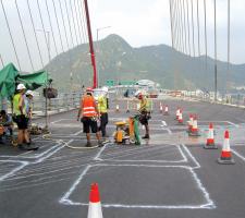 WIM is being installed on the new Stonecutter's Bridge