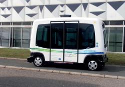 A driverless shuttle at Bordeaux (photo by Rachael Louis)