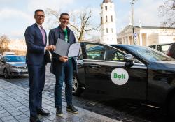 Alexander Stubb (left) and Bolt co-founder Martin Villig (credit: EIB)