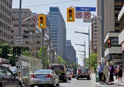 Toronto plan includes proposals to deploy smart traffic signals (© Manon Ringuette | Dreamstime.com)