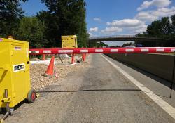 SRL Traffic Systems Solar Gates UK INSTABOOM work zone barriers BS/EN 13241-1 safety standards