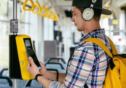 Contactless payment California Littlepay transit user experience credit Shutterstock | IrynaInshyna 