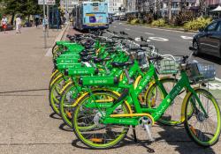 Sydney e-bikes active travel decarbonisation climate change © Klodien | Dreamstime.com