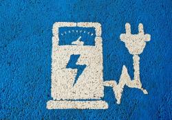 Electric vehicle charging decarbonisation © Lucapbl | Dreamstime.com