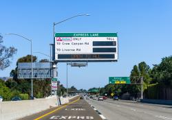 Verification high-occupancy lanes smartphone app Bay Area © Andreistanescu | Dreamstime.com