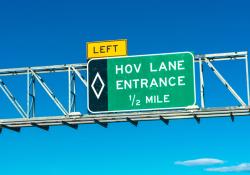 High-occupancy vehicle lane congestion traffic management © Michael Vi | Dreamstime.com