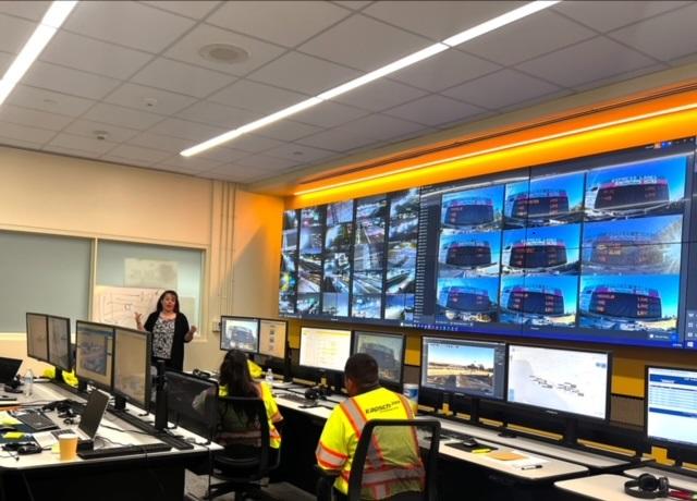 Traffic control room HOV lanes tolling charging (image: Kapsch TrafficCom)