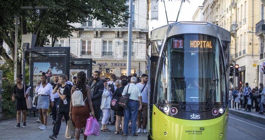 Contactless payment France Paris 2024 transit tram (image: STAS)