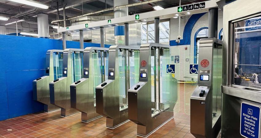 Fare evader jump barriers public transit (image: Septa)