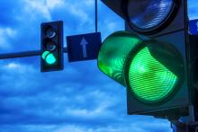 Traffic signal future road arterial green © Monticelllo | Dreamstime.com