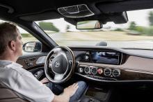 drive autonomously (Picture copyright Daimler)